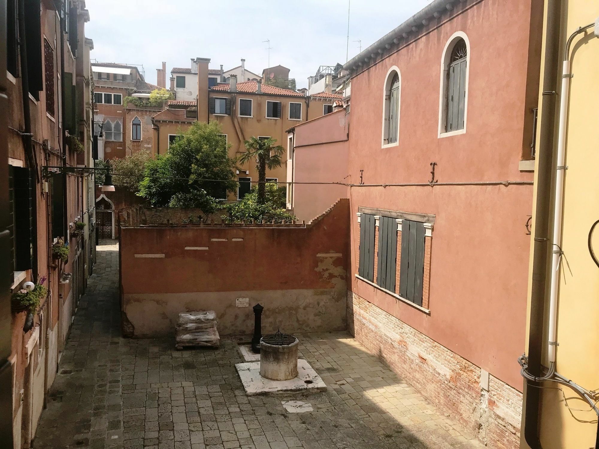 Modern Apartment In Venice Gf Exterior foto